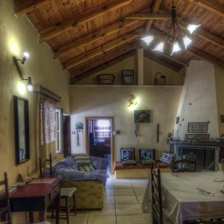 Holiday home Gerofotis Country House Gefira (Aigialeia)